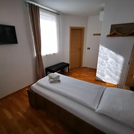 Homestay Mondina